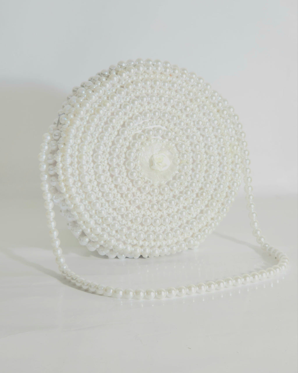 The White Pearl 🤍 –An Element of Purity & Grace